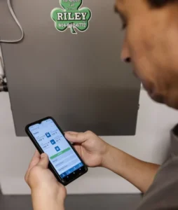 Scot Gensamer using the USB-Connect App